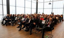 Leitfaden „Gleichstellung beginnt beim Jobtitel“ Leitfaden „Gleichstellung beginnt beim Jobtitel“