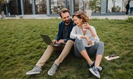 Mercato online & offline – serve una strategia digitale Mercato online & offline – serve una strategia digitale