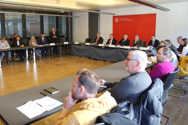 La vendita diretta dei prodotti agricoli La vendita diretta dei prodotti agricoli