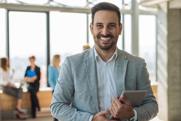 Weiterbildung macht fit für die Zukunft! Weiterbildung macht fit für die Zukunft!