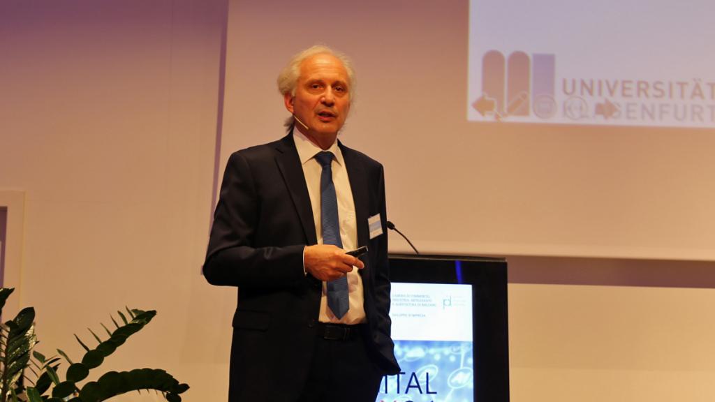 Durante la presentazione a cura del Prof. Gerhard Friedrich dell’Università di Klagenfurt è stato trattato principalmente il tema dell’intelligenza artificiale.