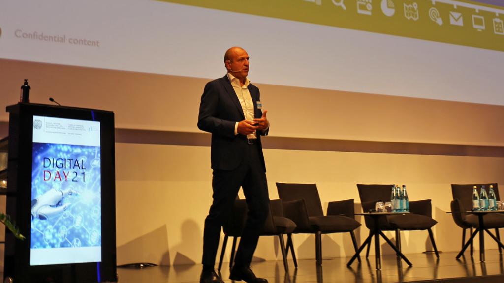 Francesco Comi, Chief Business Developer Officer presso InTarget Group GmbH di Milano ha tenuto un discorso sul tema Big Data.
